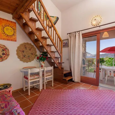 Coda Cavallo Villaggio Cala Paradiso Villino C4 Ferienhaus *