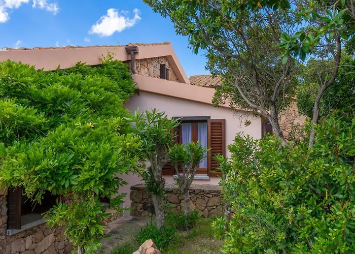 Coda Cavallo Villaggio Cala Paradiso Villino C4 度假居
